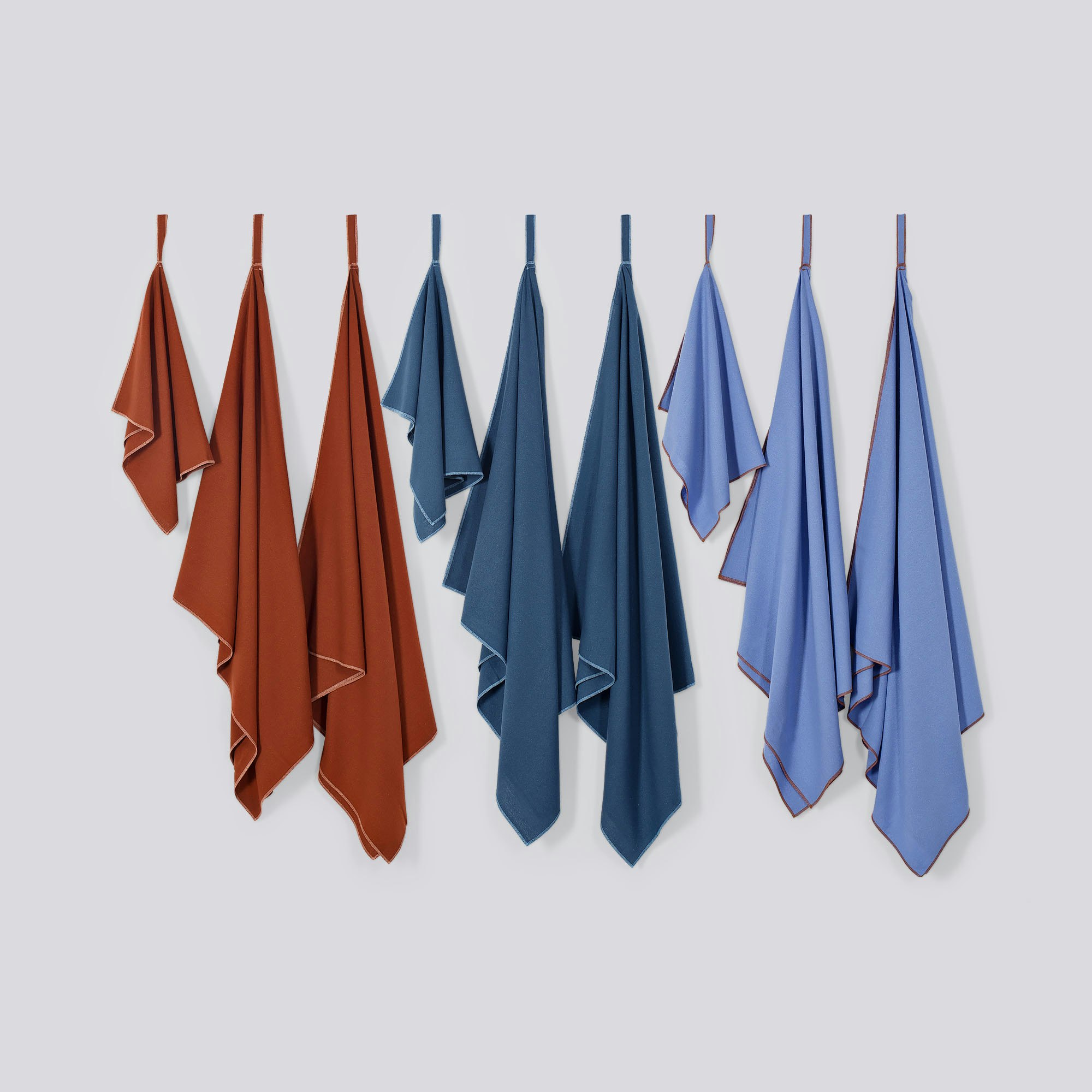 SHIN JARDBO Raw Silk Travel Towel gallery image