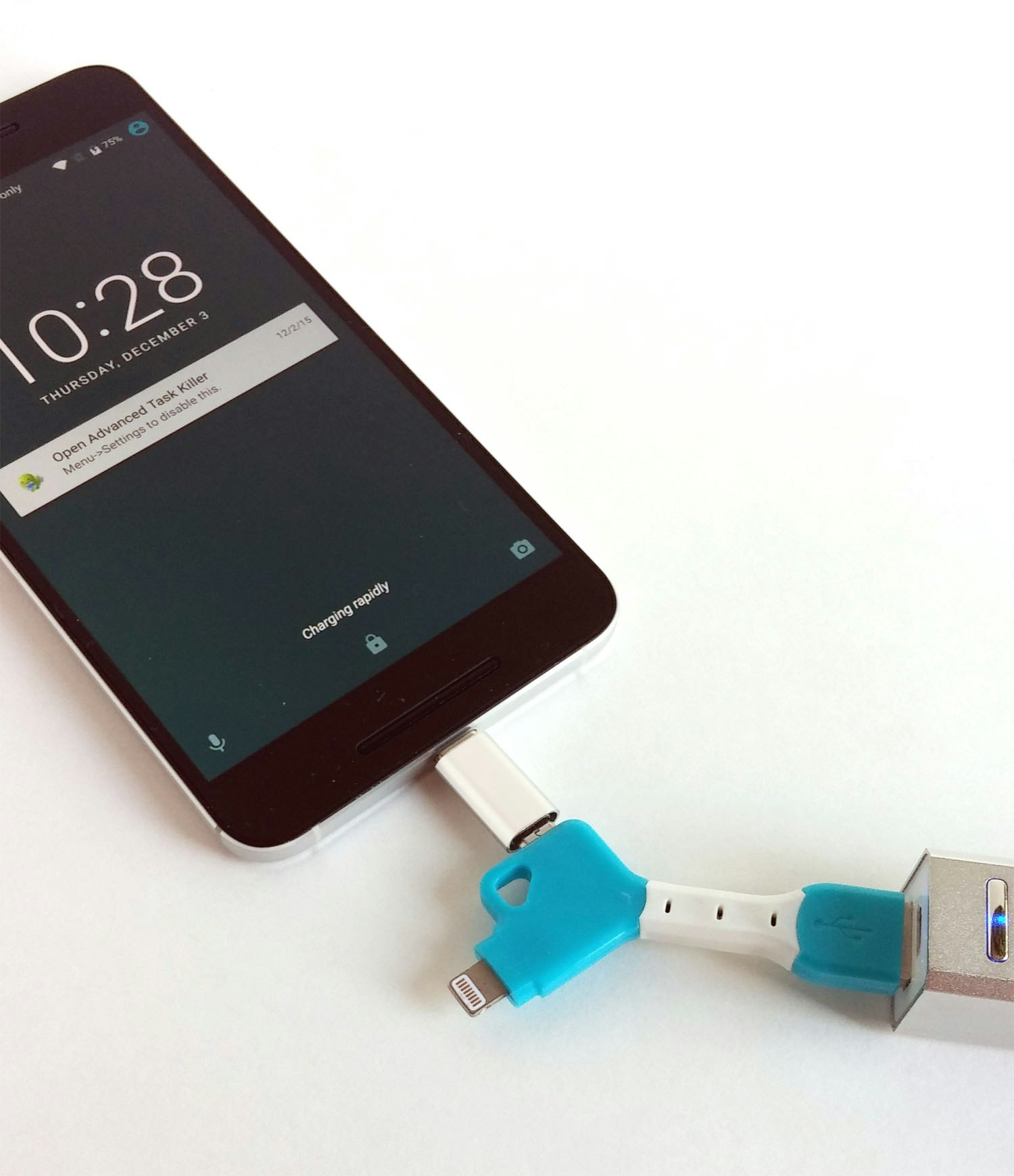 MAXiOS 3x3 all in one keychain charger - Nexus 6P gallery image