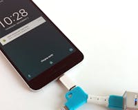 MAXiOS 3x3 all in one keychain charger - Nexus 6P media 2