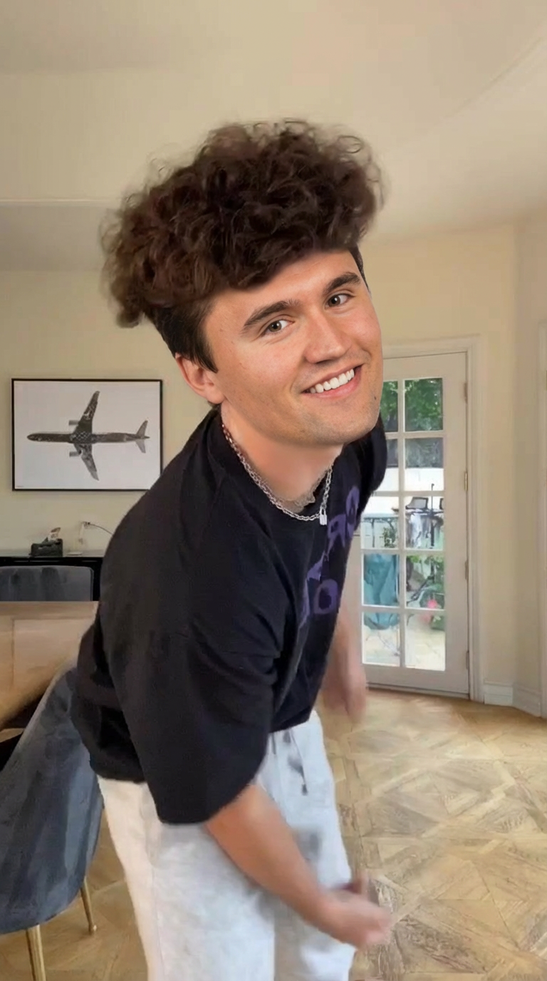 Kirkify AI  - Screenshot 2 showing product features and functionality