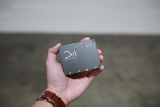 Pirl Charger gallery image