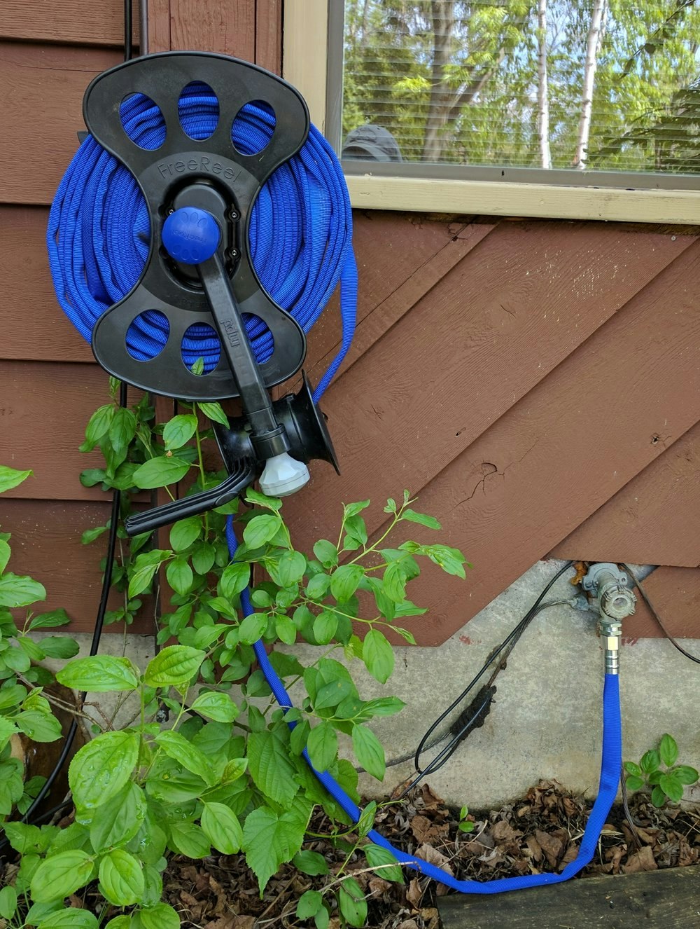 FreeReel Cord and Hose Management System gallery image