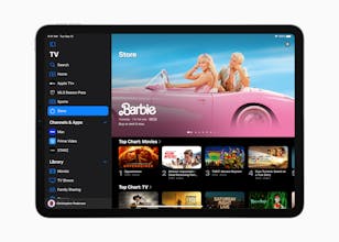 Interfaz intuitiva de la aplicación de Apple TV que destaca programas de televisión, películas y deportes populares.