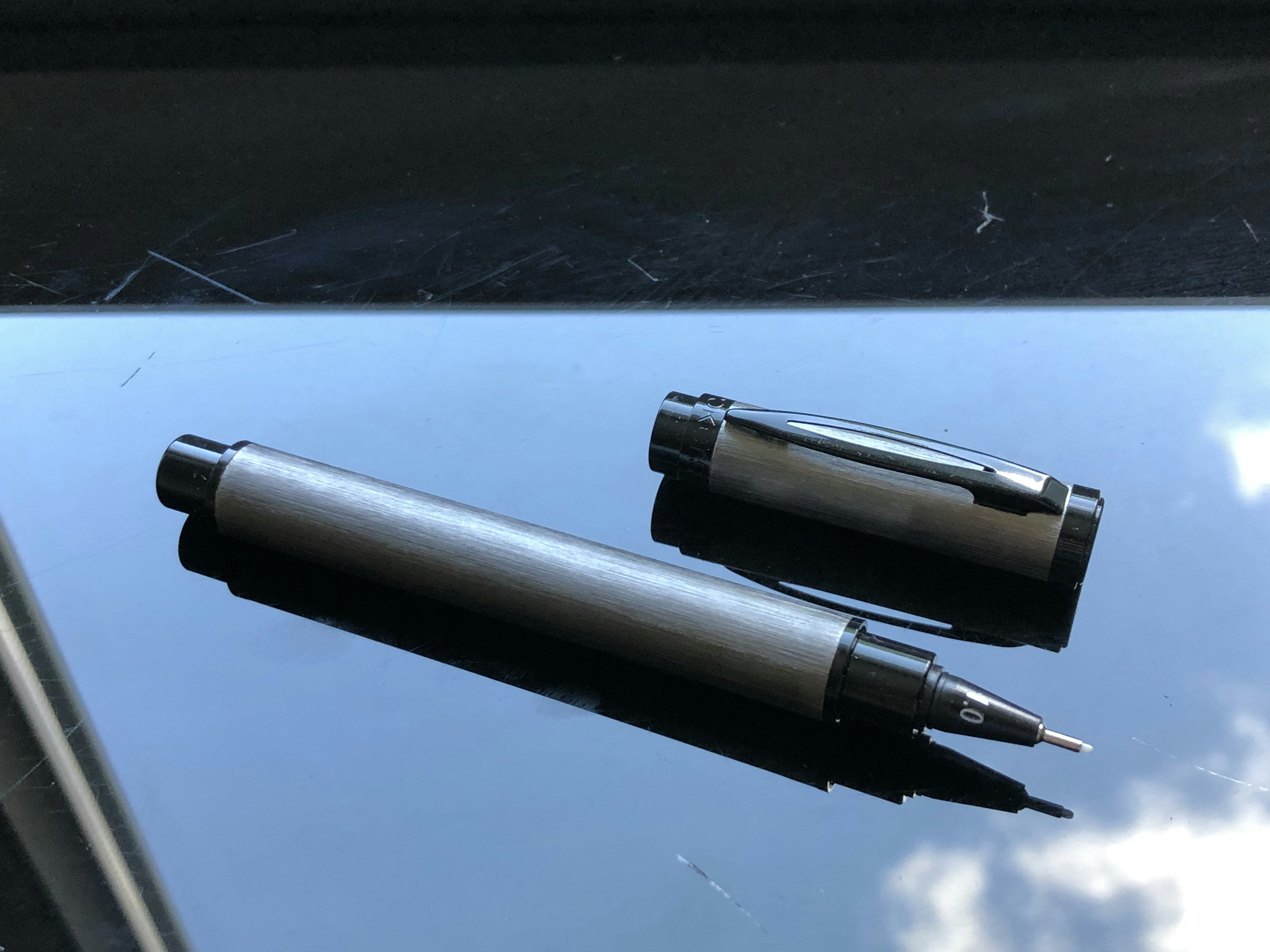 ✍️ Magnetic cap refillable felt tip pen gallery image