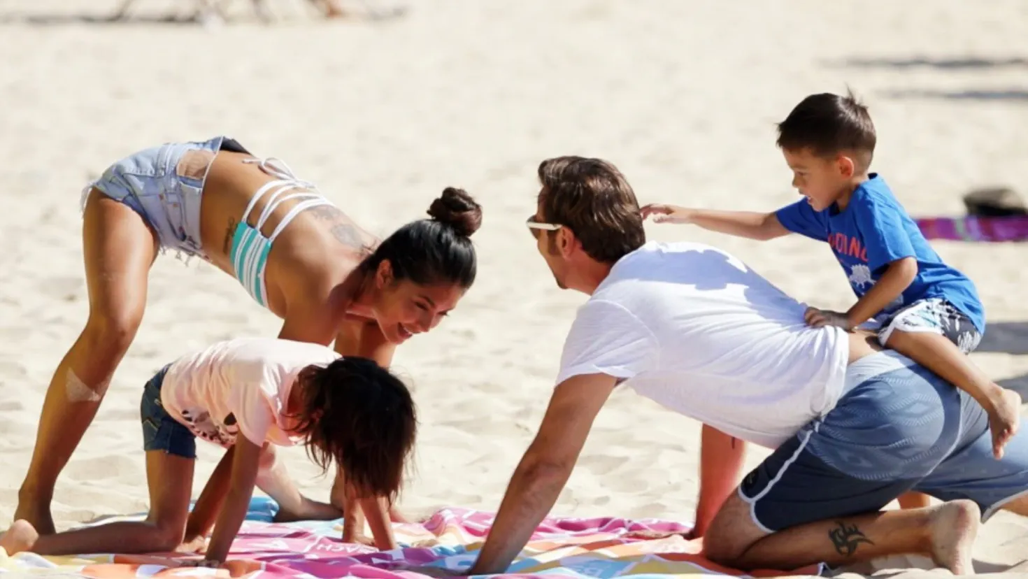BeachBeing Game Towel gallery image