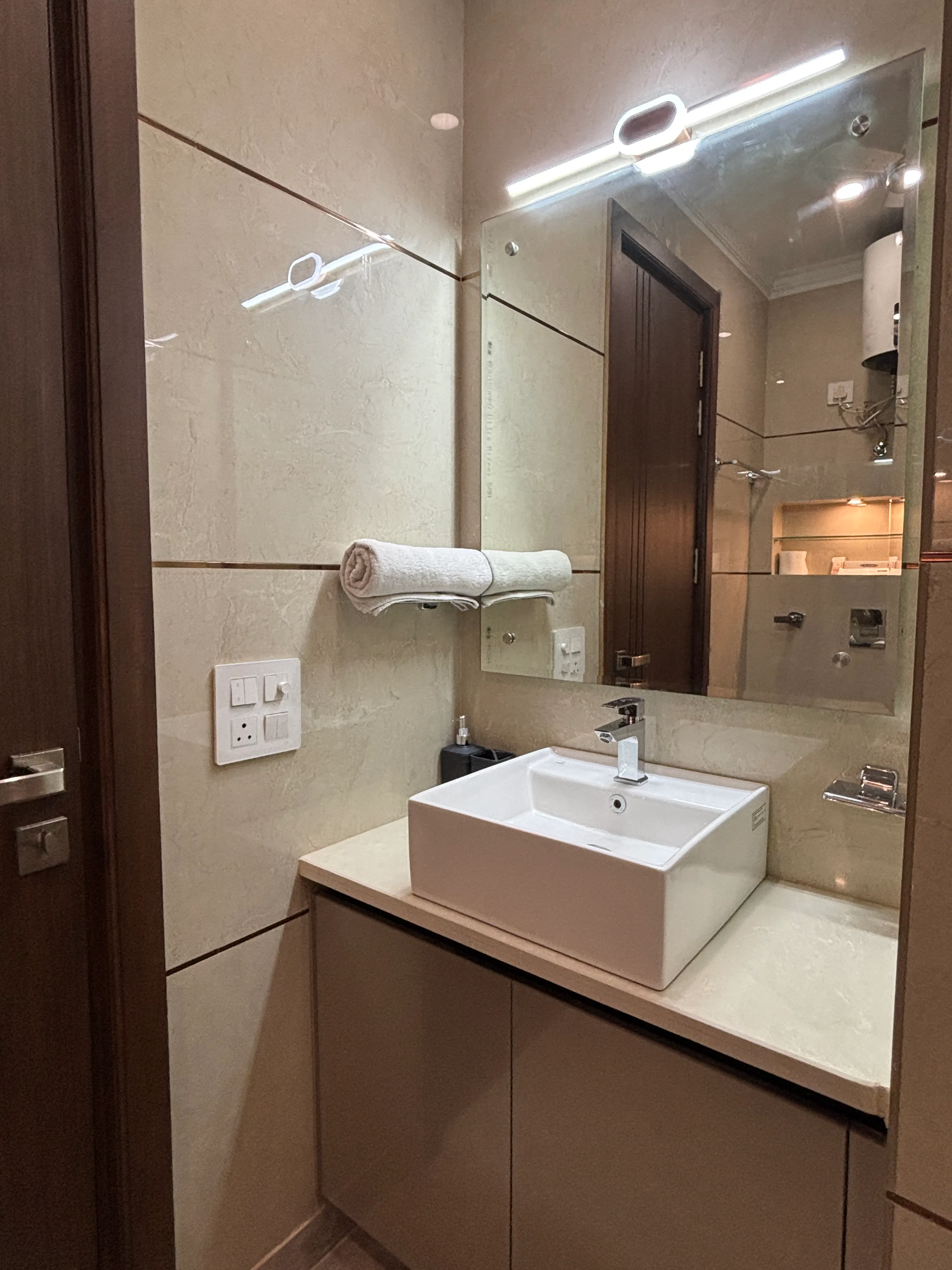 Fortune Home Service Apartment and Hotel gallery image