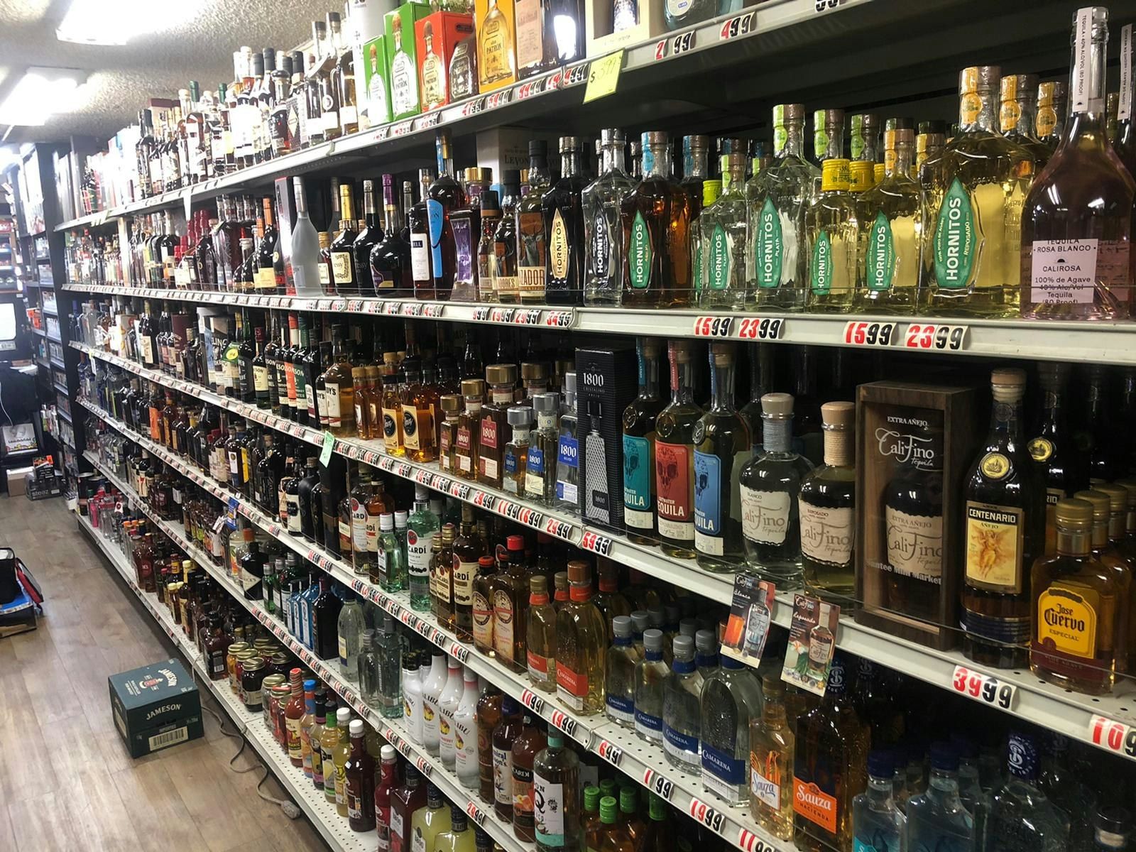 SAM Online Liquor Store California - Купить бренд бурбона на высшем уровне с общенациональной доставкой медиа 3