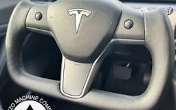 Yoke Steering Wheel for Tesla 3 & Y media 3