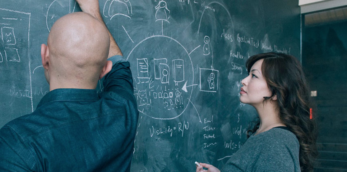 MoGraph Mentor - talking with Allison House