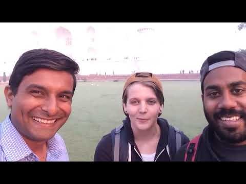 Taj Mahal Luxury Tour From Delhi By Car gallery image
