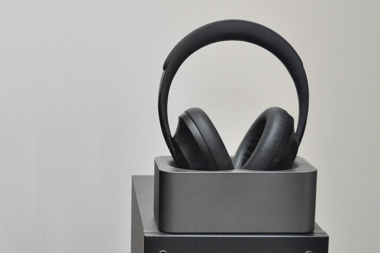 Headphone stand - AirPods Max and others gallery image