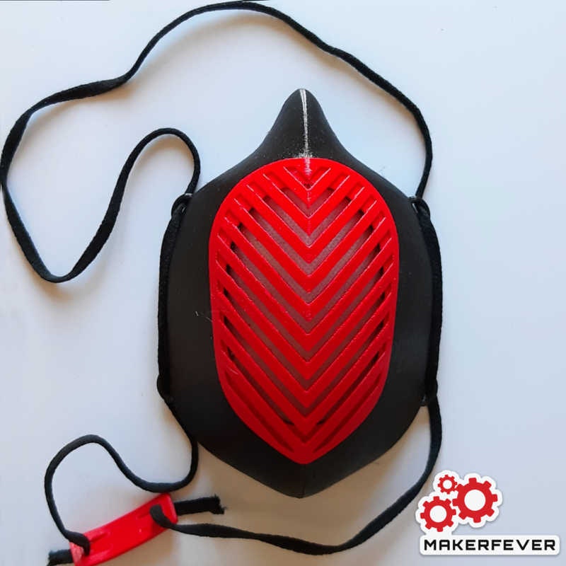 Washable mask with replaceable filters gallery image