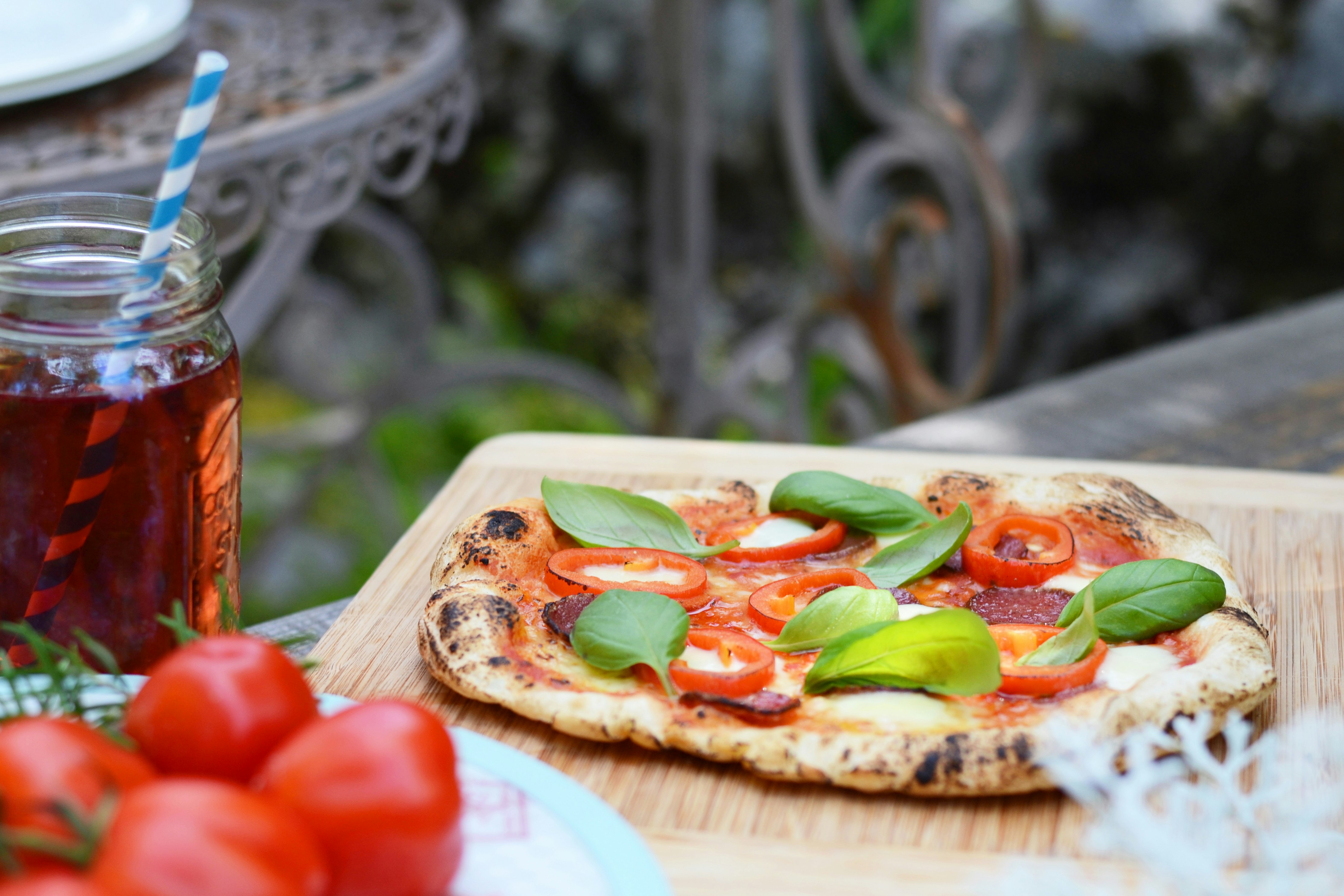 IRONATE - Perfect "No oven" pizza in 3 minutes. gallery image