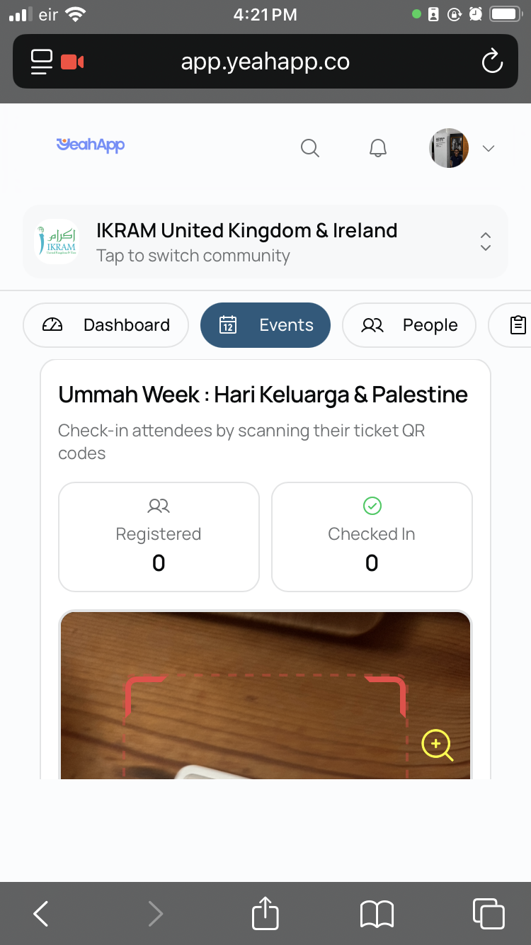 YeahApp - Screenshot 4 showing product features and functionality