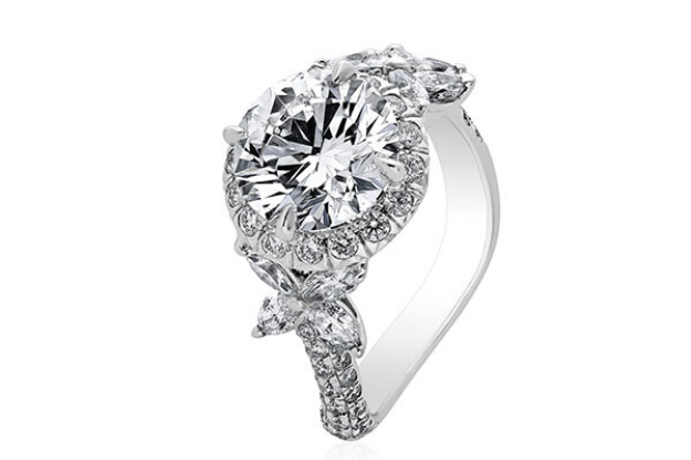 Diamond Jewellery in Dubai gallery image