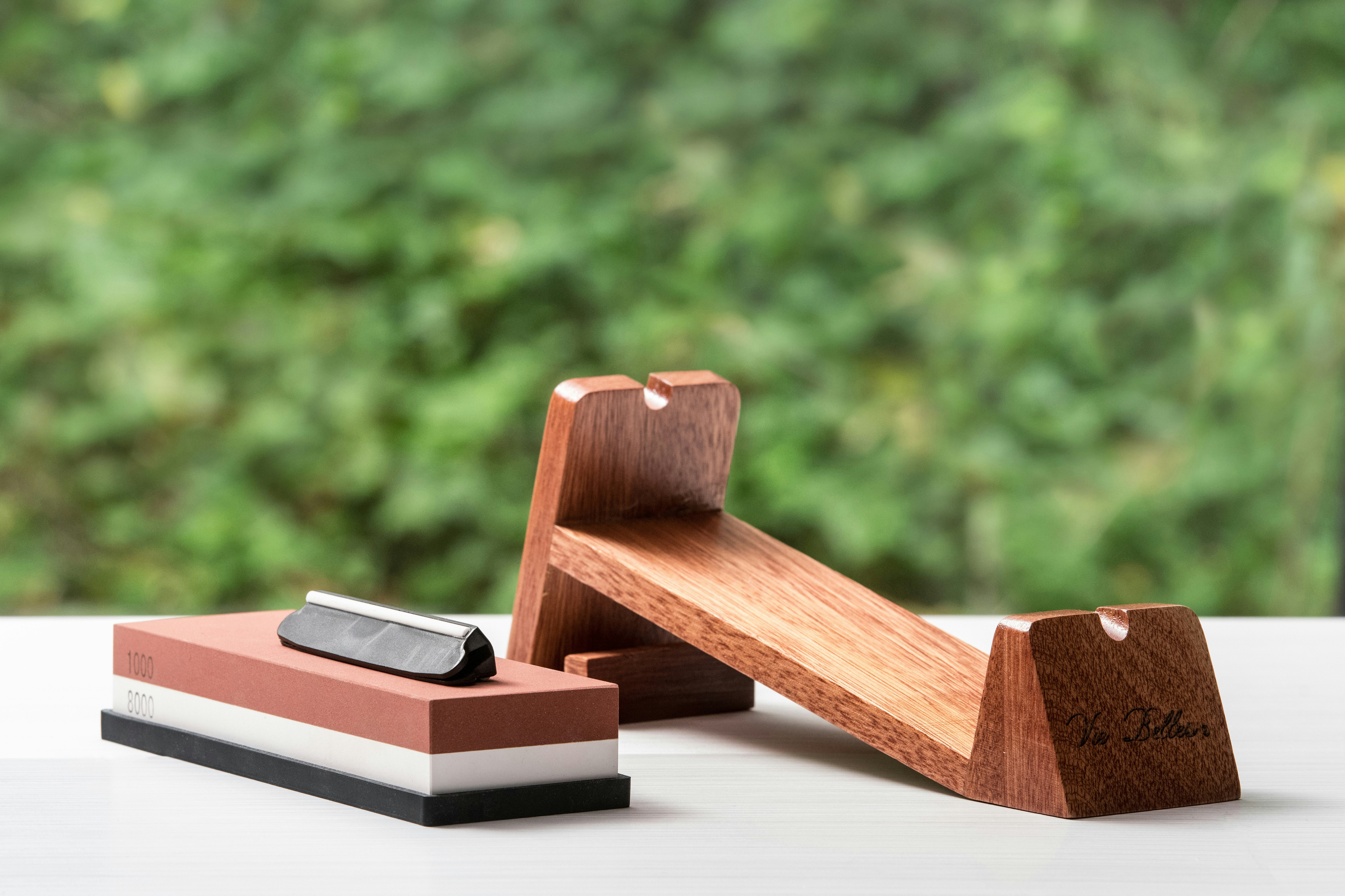 Professional Knife Sharpening System for Everyone By Vie Belles! gallery image