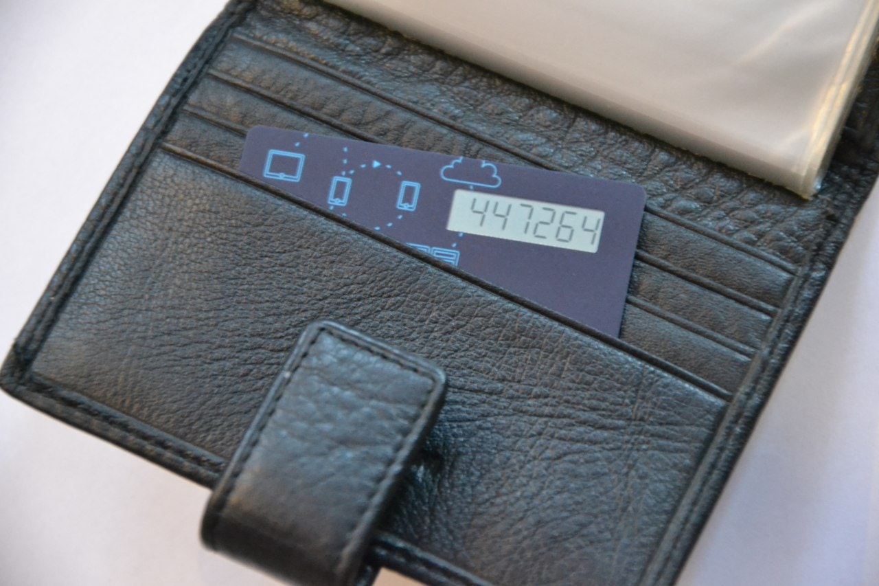 Protectimus Slim NFC gallery image