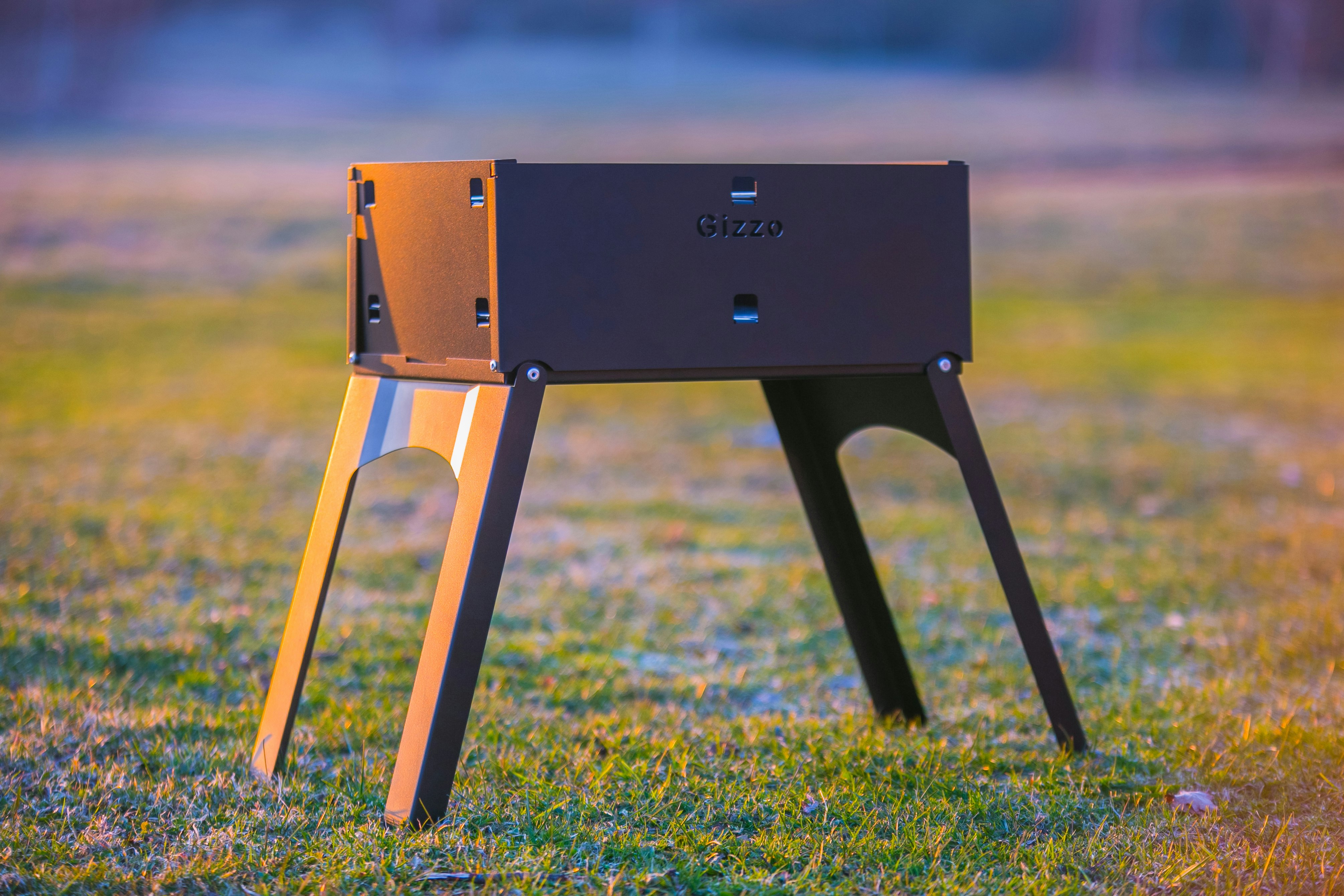 Gizzo - The first backpack grill gallery image