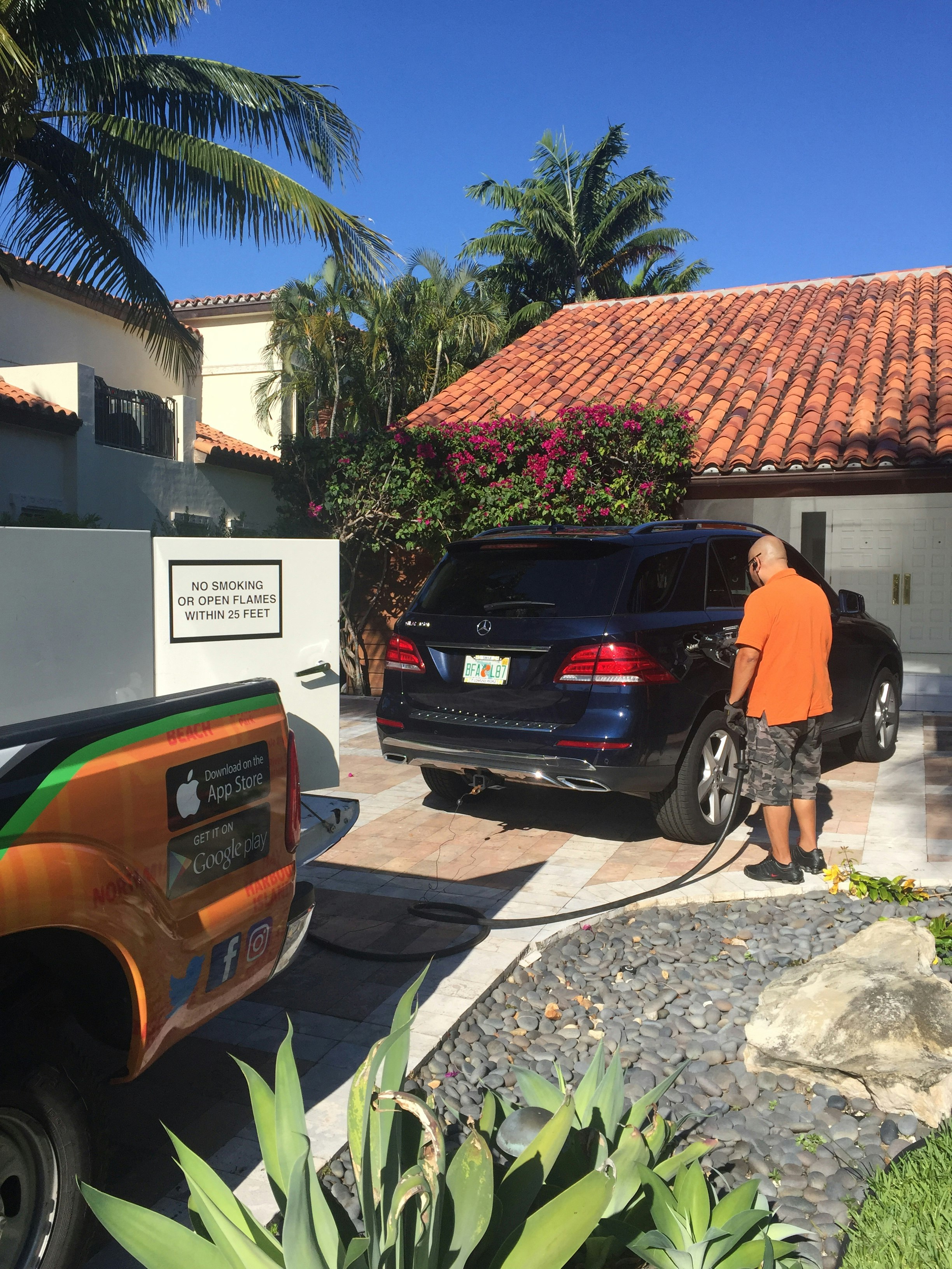 EzFill On-Demand Gas Delivery App gallery image