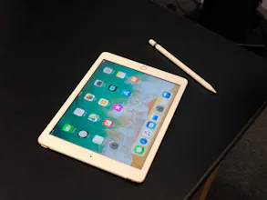 Apple iPad gallery image