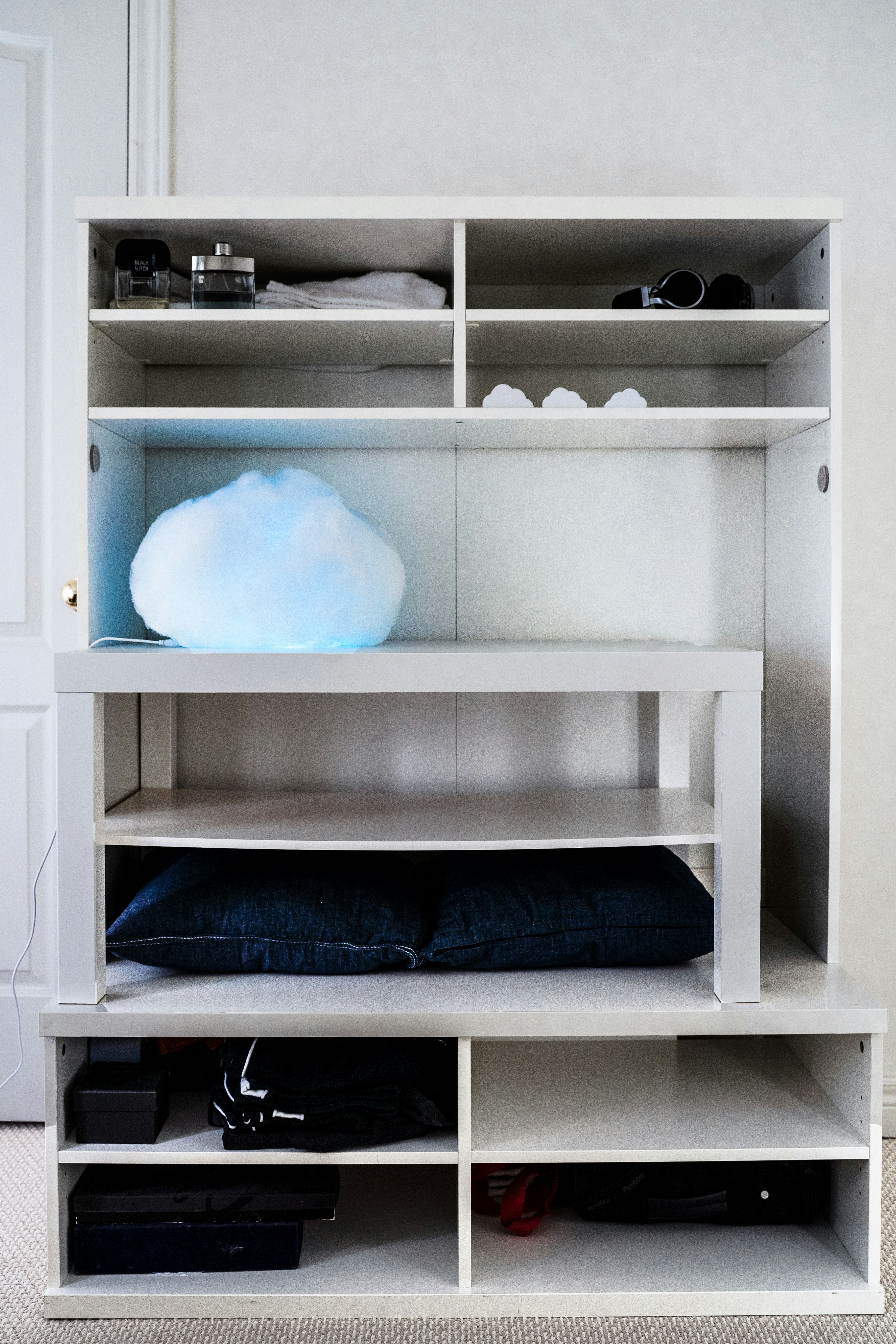 Cloudi: The Smart Cloud Lamp gallery image