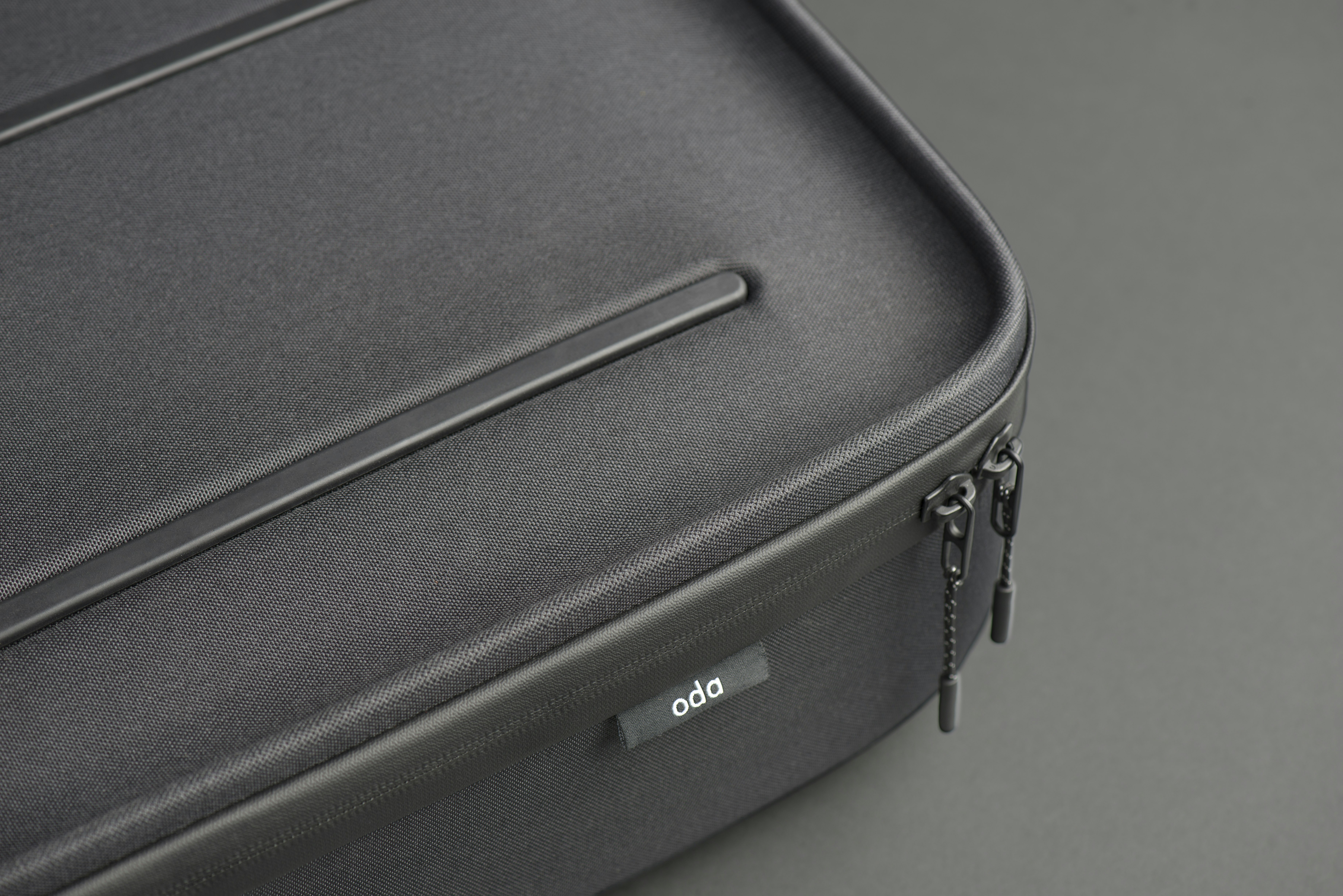 ODA - Hop: The modular bag system gallery image