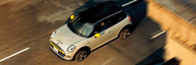 Mini Cooper SE gallery image