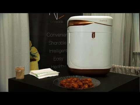 OneCook: The Personal Robotic Chef That Frees Your Cooking Time!