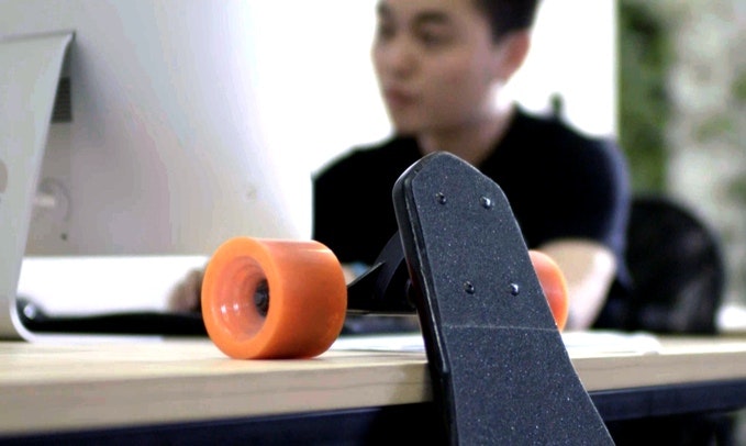 STARY Electric Skateboard Image