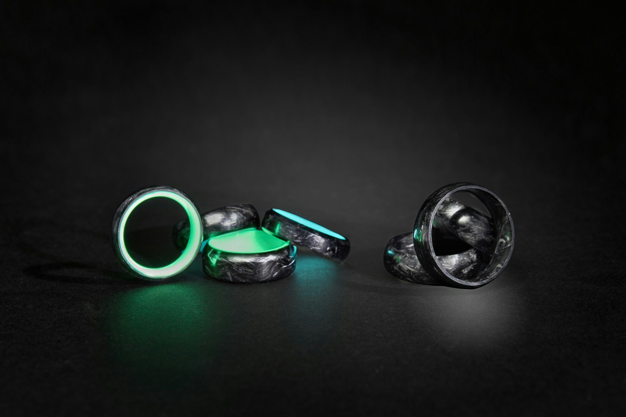 Forged carbon fiber jewelry with kevlar