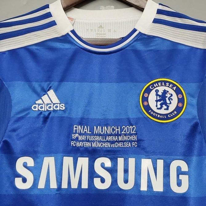 Chelsea Home Retro Kit 2012 media 2
