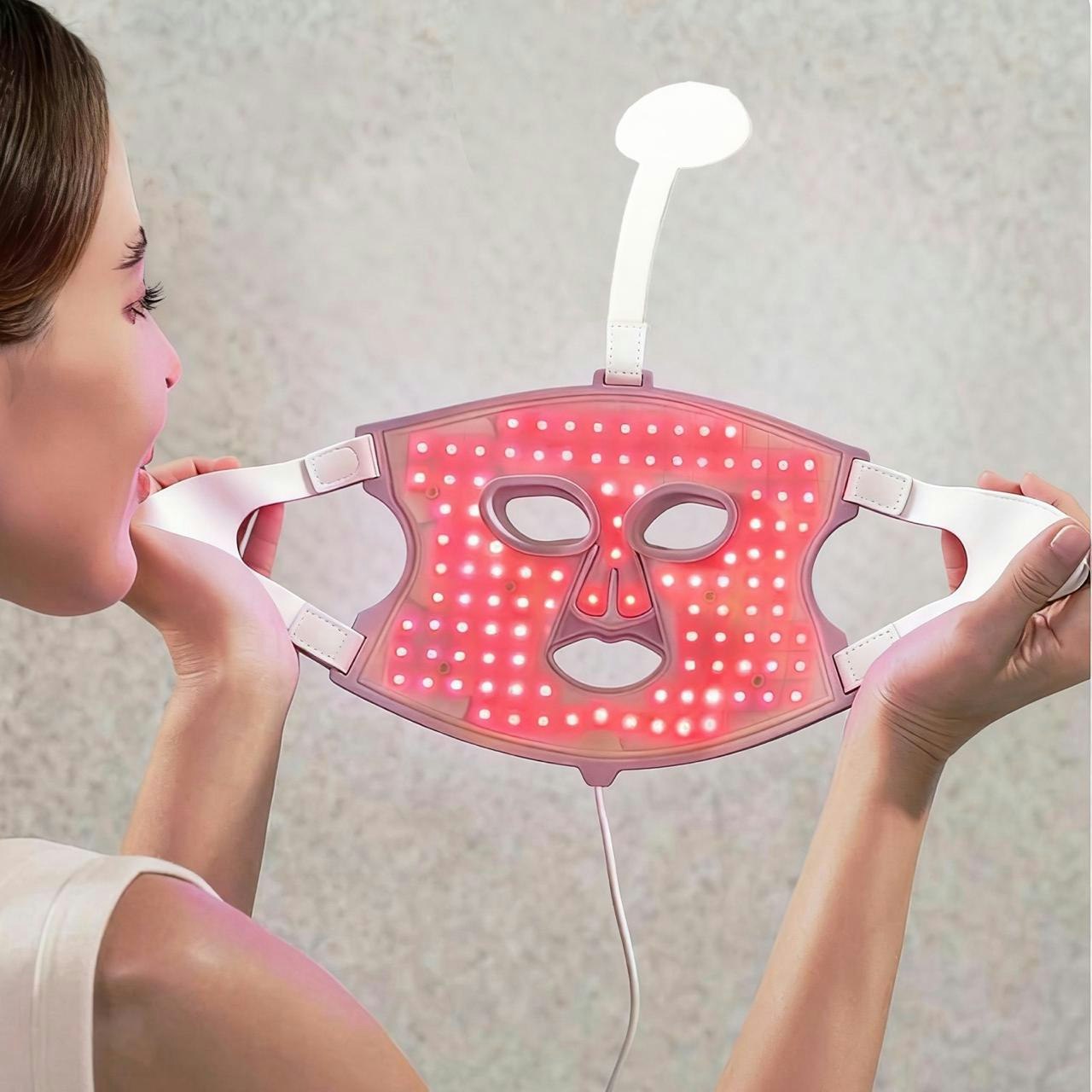 Purpleglo Red Light Therapy Mask - Screenshot 2 showing product features and functionality