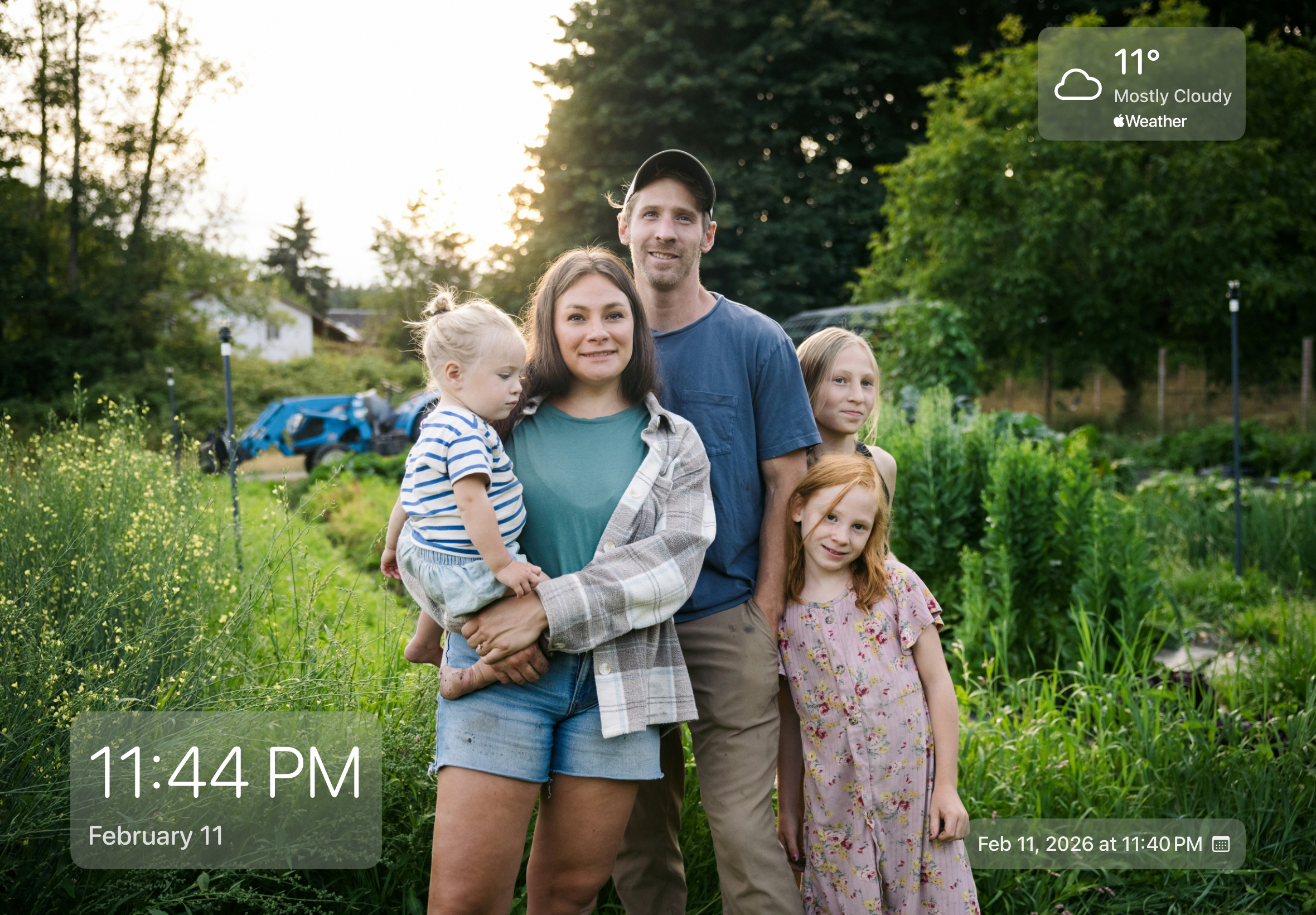 PicBox Digital Photo Frame - Main product screenshot demonstrating key features and user interface