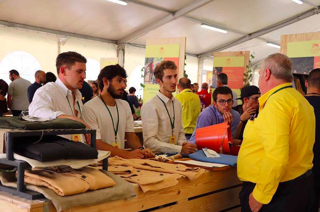 Luxurious Hemp Jacket (Kickstarter) gallery image