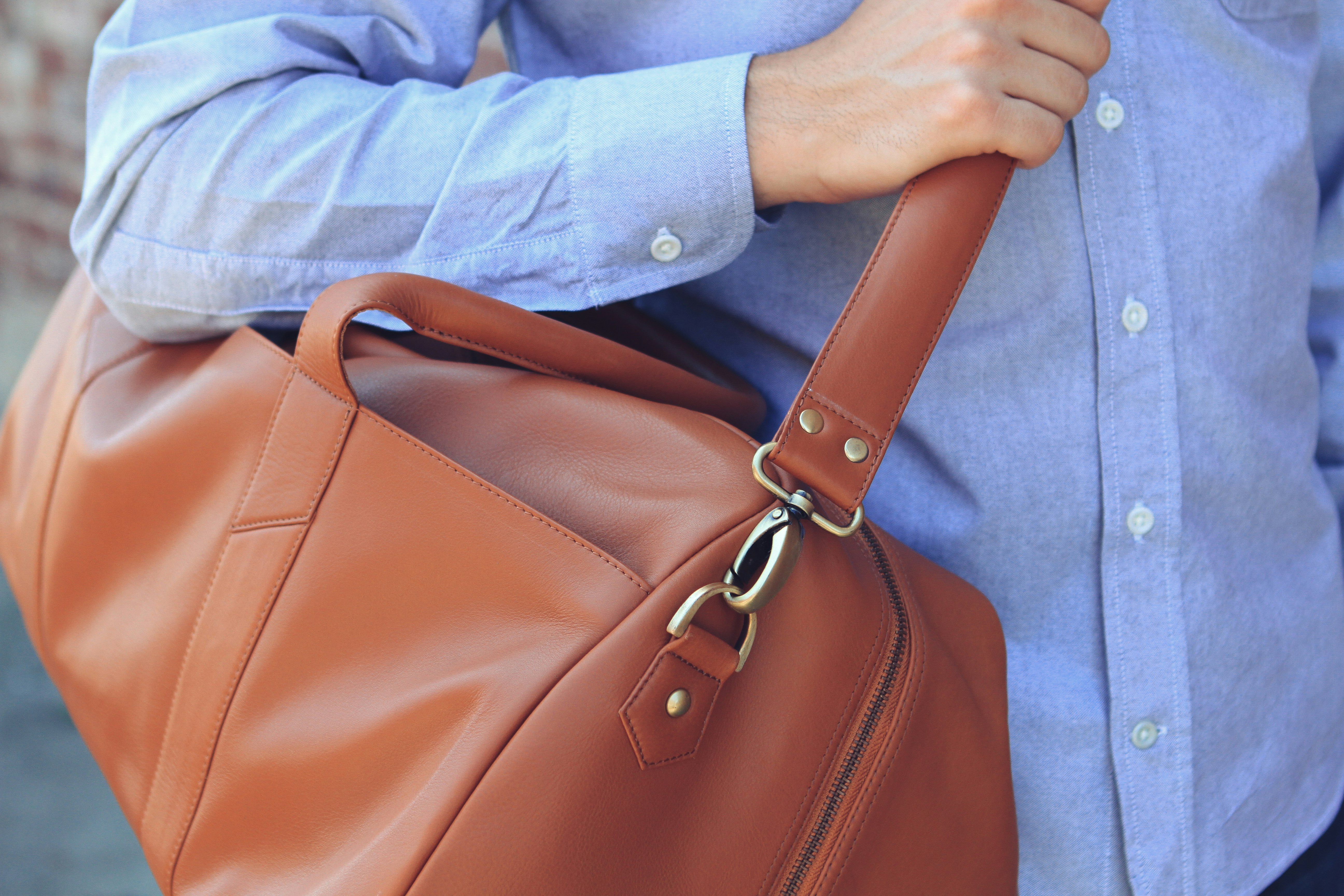 Issara gallery image