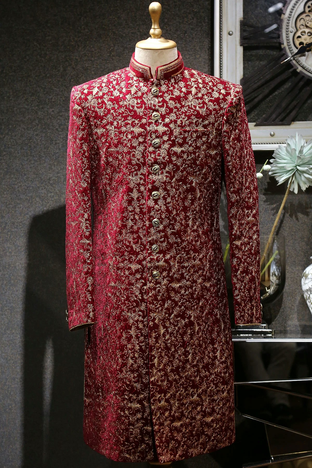 Boda para hombres Sherwani media 3
