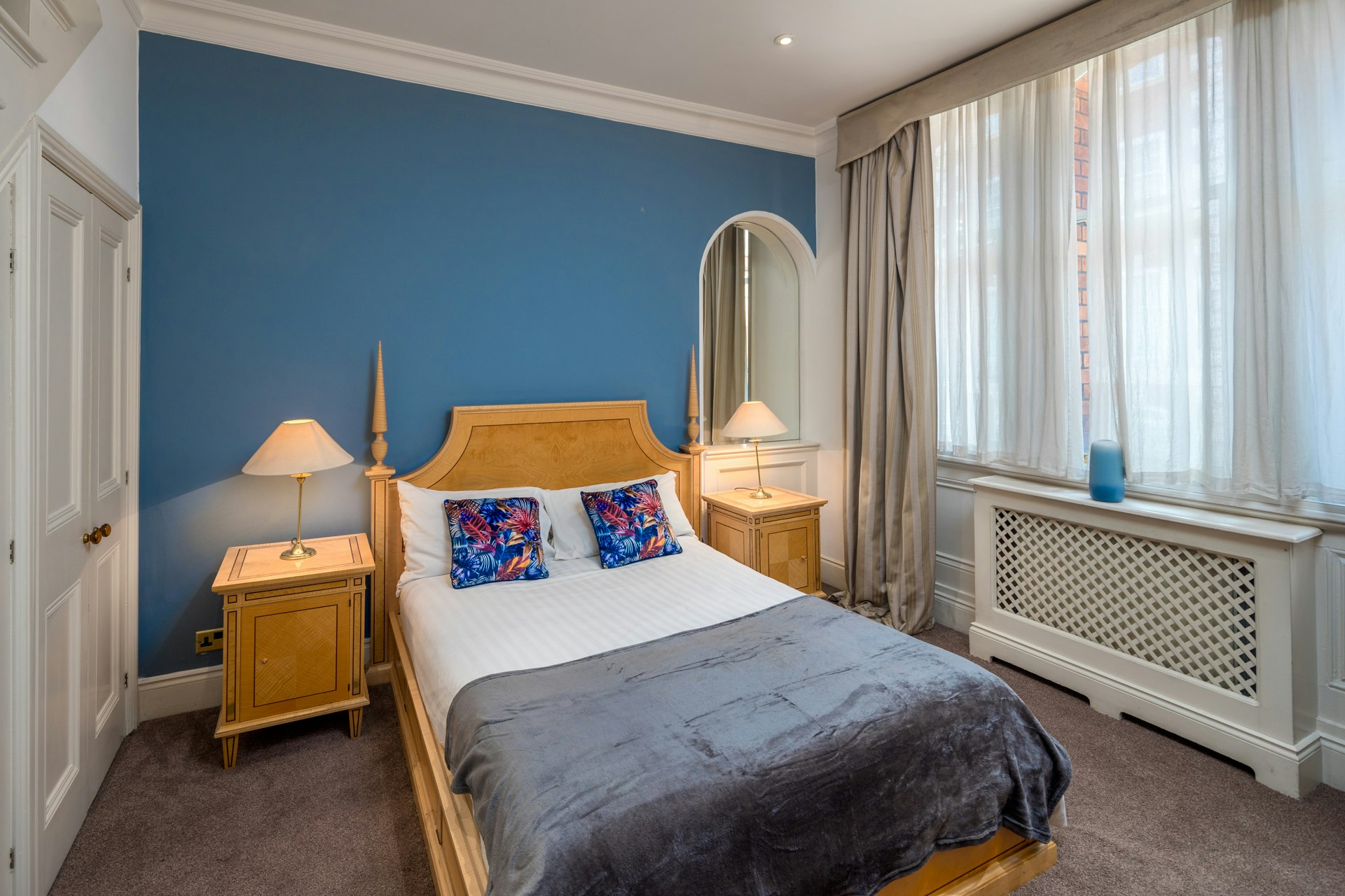 Oasis Living gallery image