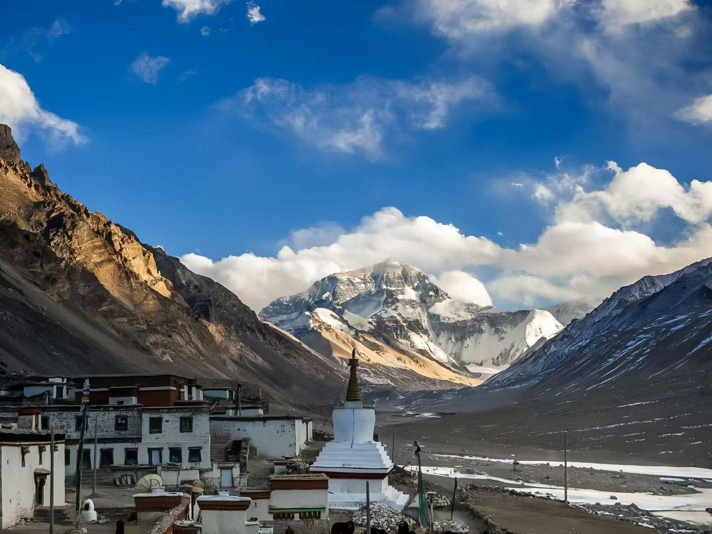 Lhasa'ya Everest Base Camp Grubu Turuna - Lhasa'dan Everest Base Camp Tour en popüler olanı medya 1