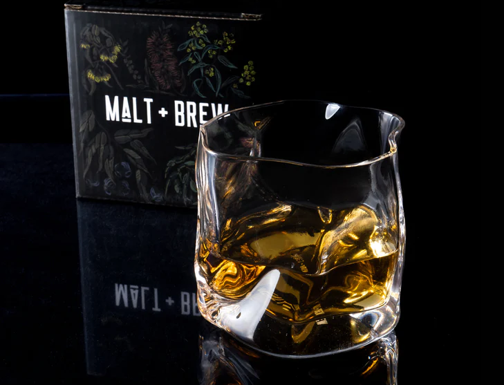 Media Kính Crystal Scotch - Cách tốt nhất để lên trò chơi rượu whisky của bạn 2