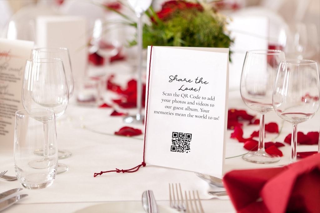 Our Event Album - Screenshot 2 showing product features and functionality