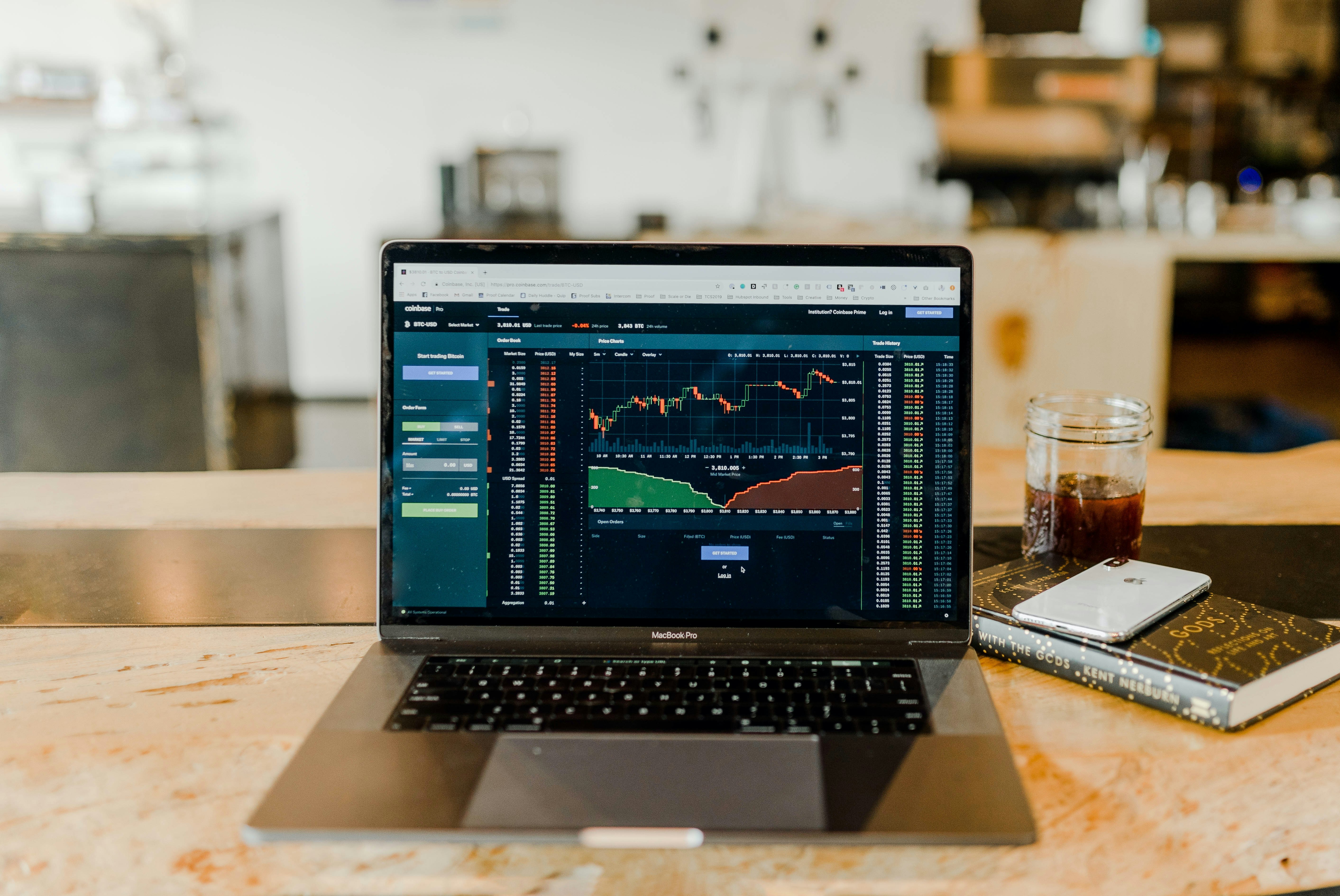 Rijkdom Tracker - Financiën, persoonlijke financiën, budgettering, investering, AI, krediet media 3