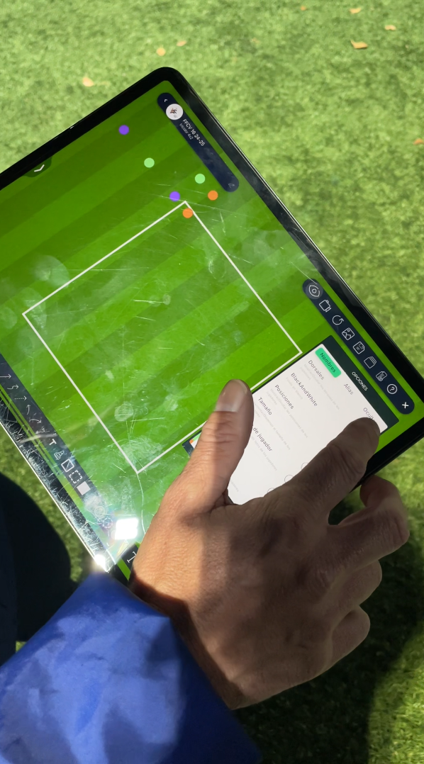 bcoach - La migliore soluzione di app per gli allenatori di calcio media 3