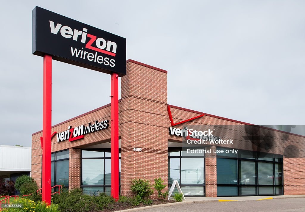 Server Pineda - Main product screenshot demonstrating key features and user interface