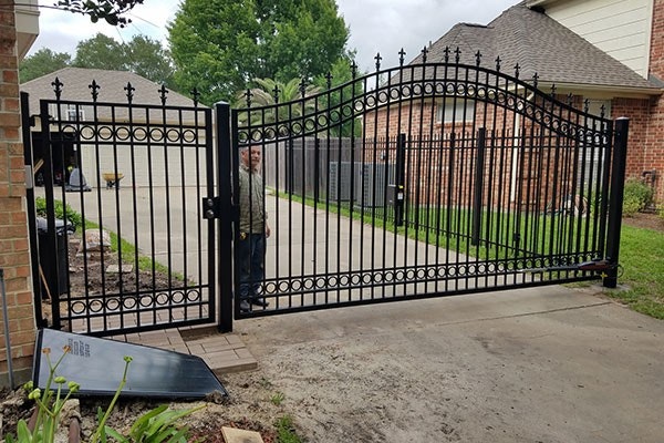 Gate Operator Service South Houston TX gallery image