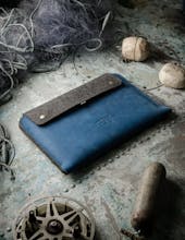 Fold Series minimalistic leather wallet/card holder gallery image