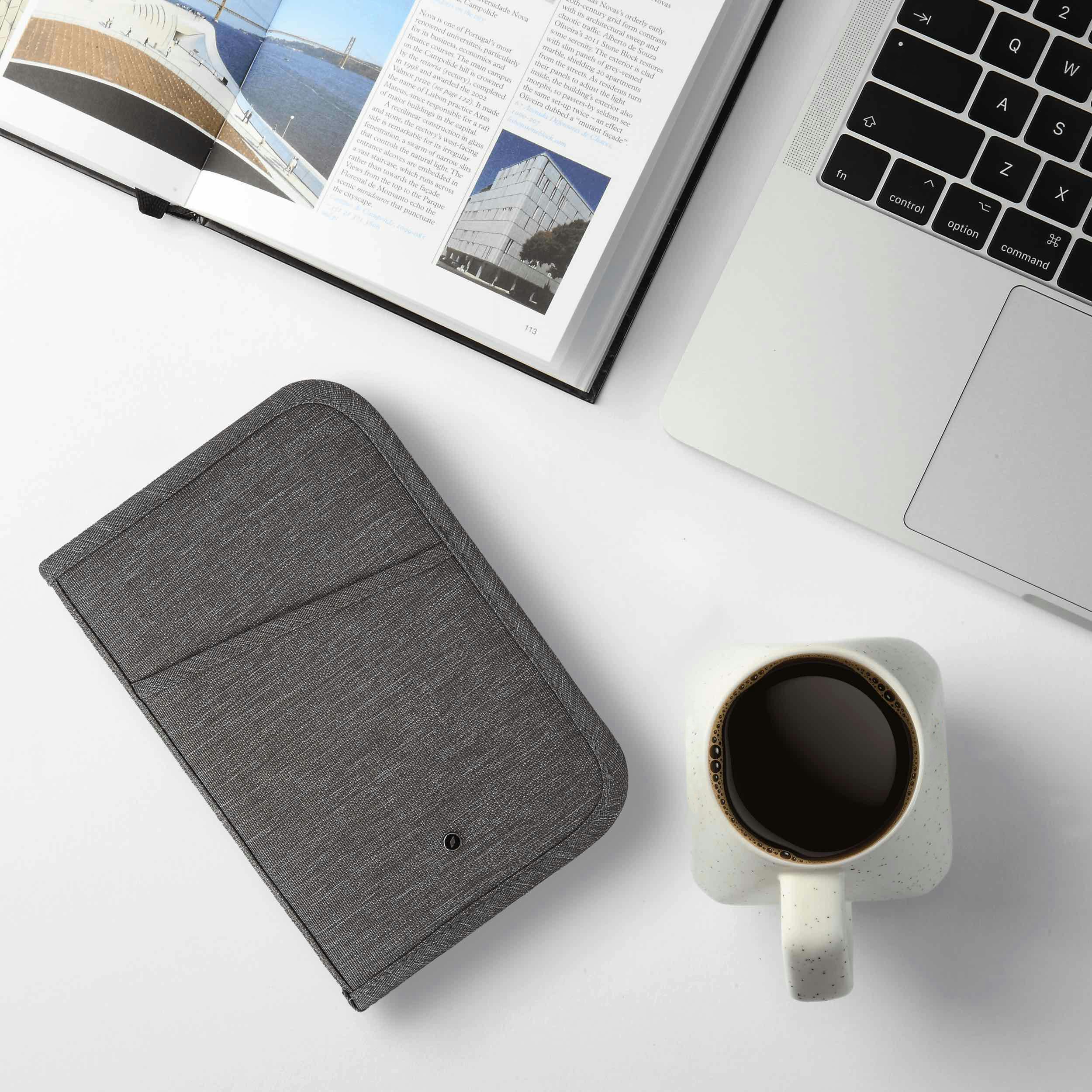 GILBANO Suitcase Travel Bundle gallery image