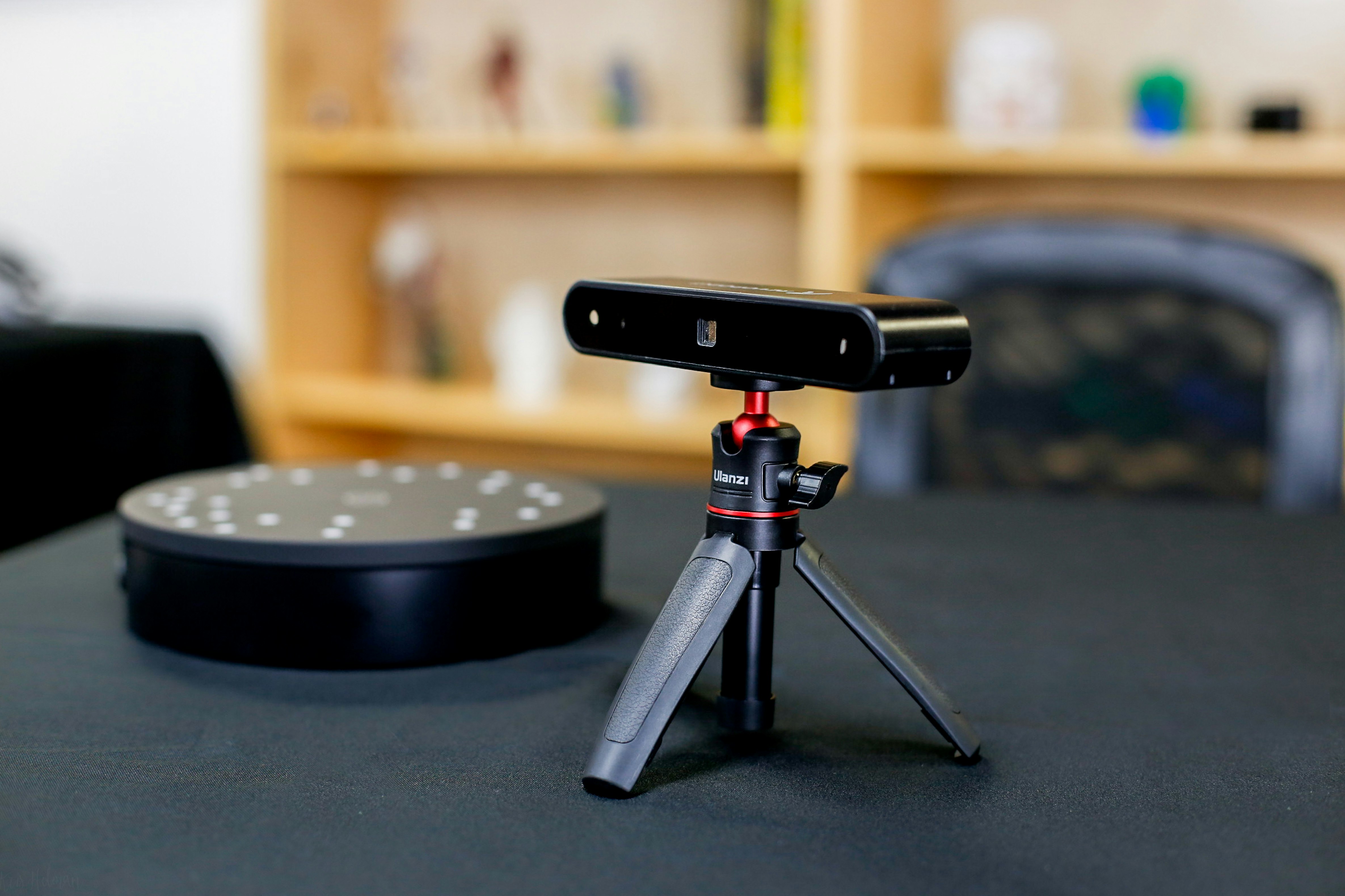 Revopoint POP 3D Scanner for 3D printing gallery image