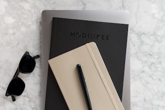 The HODINKEE Magazine gallery image