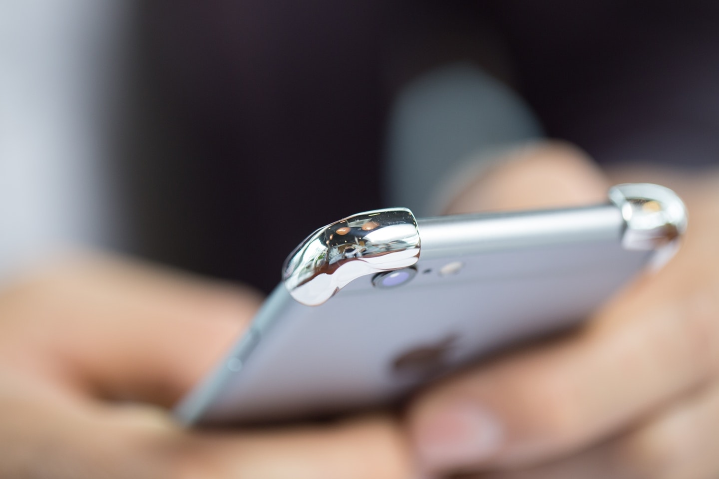 Rmour: Handcrafted silver case for your iPhone 6 family gallery image