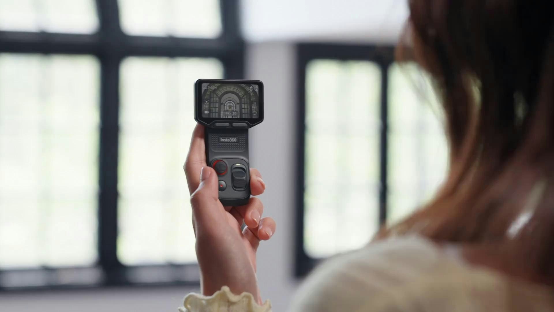 Insta360 Luna Ultra gallery image